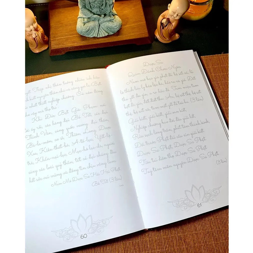 Combo Sổ Tay Chép Kinh Sám Hối + Kinh Dược Sư Lưu Ly (nét chữ in mờ, tặng kèm bút chép kinh) Bido - Tiệm Sách Việt tại Australia