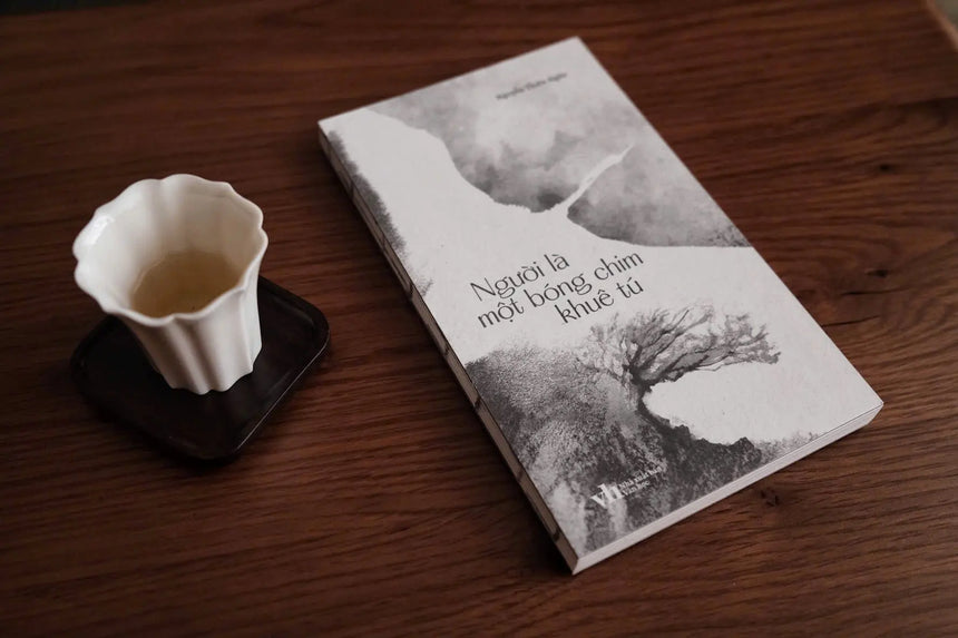 [pre-order] NGƯỜI LÀ MỘT BÓNG CHIM KHUÊ TÚ - Nguyễn Thiên Ngân Bido - Tiệm Sách Việt tại Australia