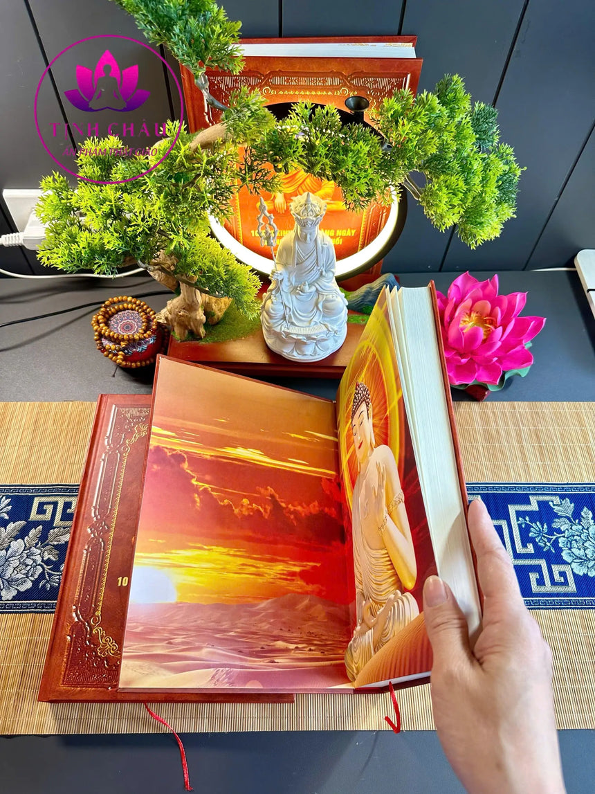 [pre-order] 10 Bài Kinh Tụng Hàng Ngày và Nghi Thức Sám Hối (Bìa cứng)